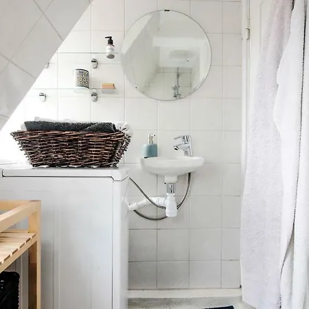 Cosmopolitan And Cozy Flat In The Center Of Cph Apartment